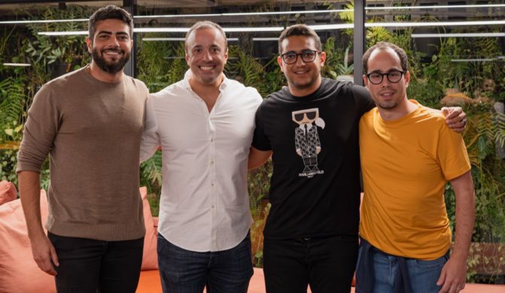 Não é só sofrência: dupla Henrique e Juliano investe em startup de música
