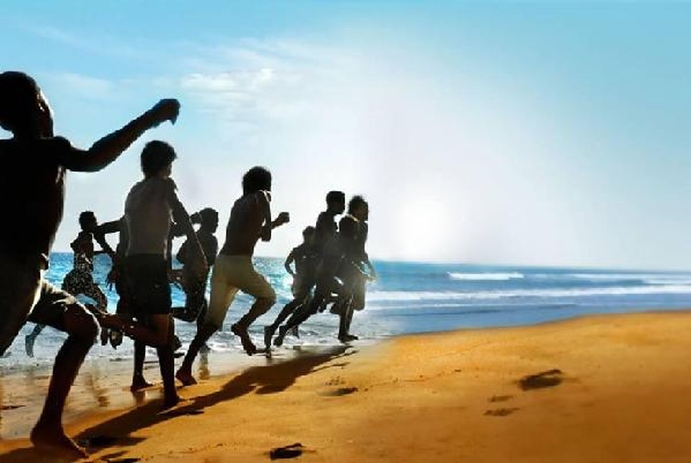 Cena do filme Capitães de Areia, baseado na obra de Jorge Amado — Foto: Reprodução