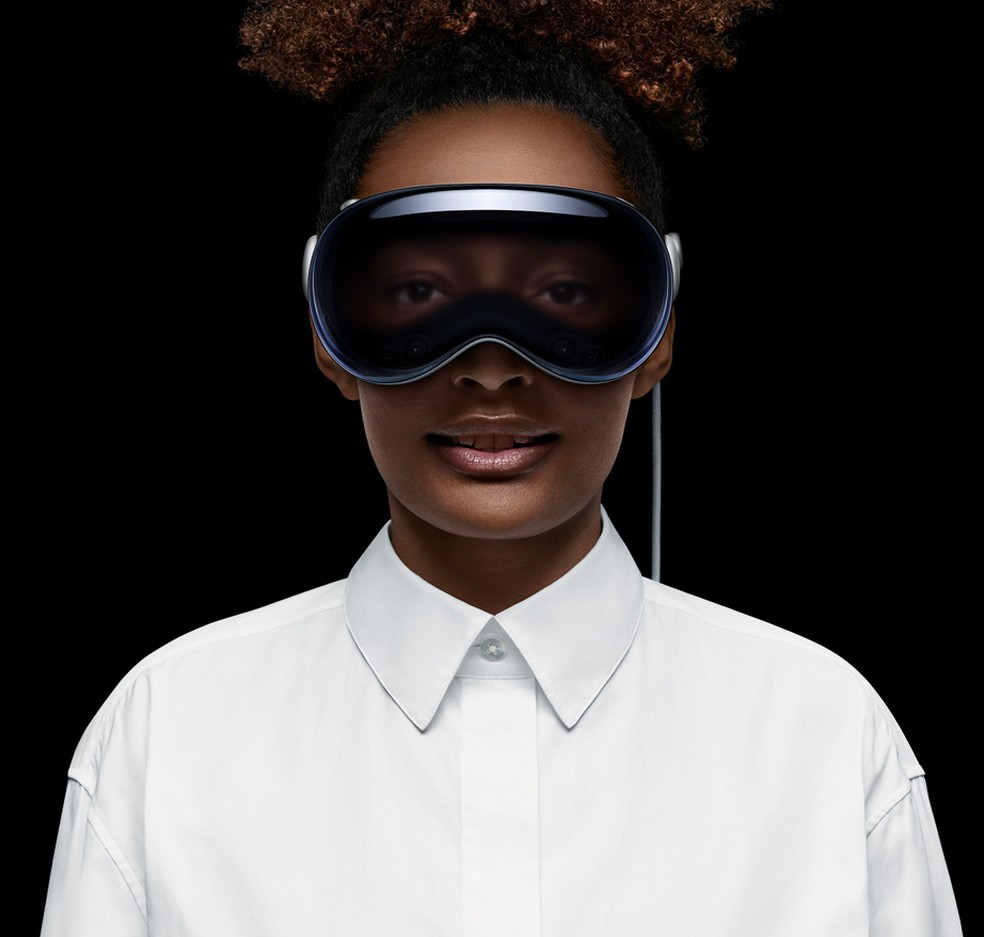 Vision Pro, os óculos da Apple para unir espaço físico e experiência digital — Foto: Site Apple