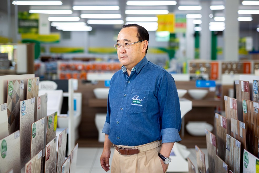 Peter Furukawa, no comando da Quero-Quero desde 2009: mais de 500 lojas na rede  — Foto: Ricardo Jaeger/Divulgação