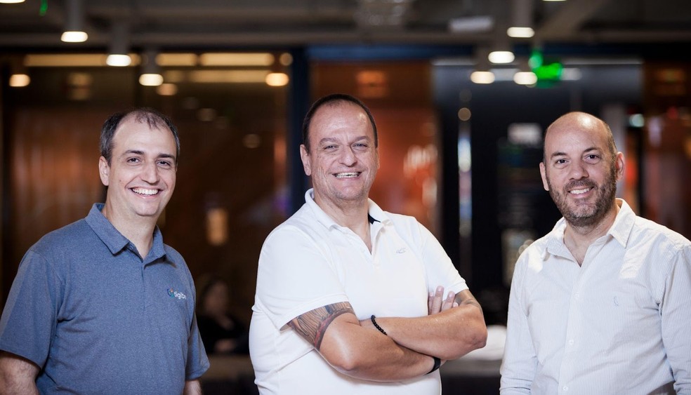 Peter Kreslins Jr., Vitor Sousa e Rodrigo Bernardinelli, cofundadores da Digibee: expansão nos EUA — Foto: Divulgação/Celso Doni