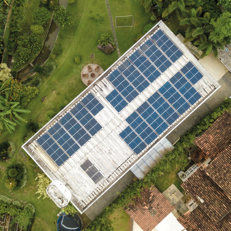 Cliente da Holu no Rio de Janeiro:  custo 20% mais barato para instalar painéis solares — Foto: Divulgação