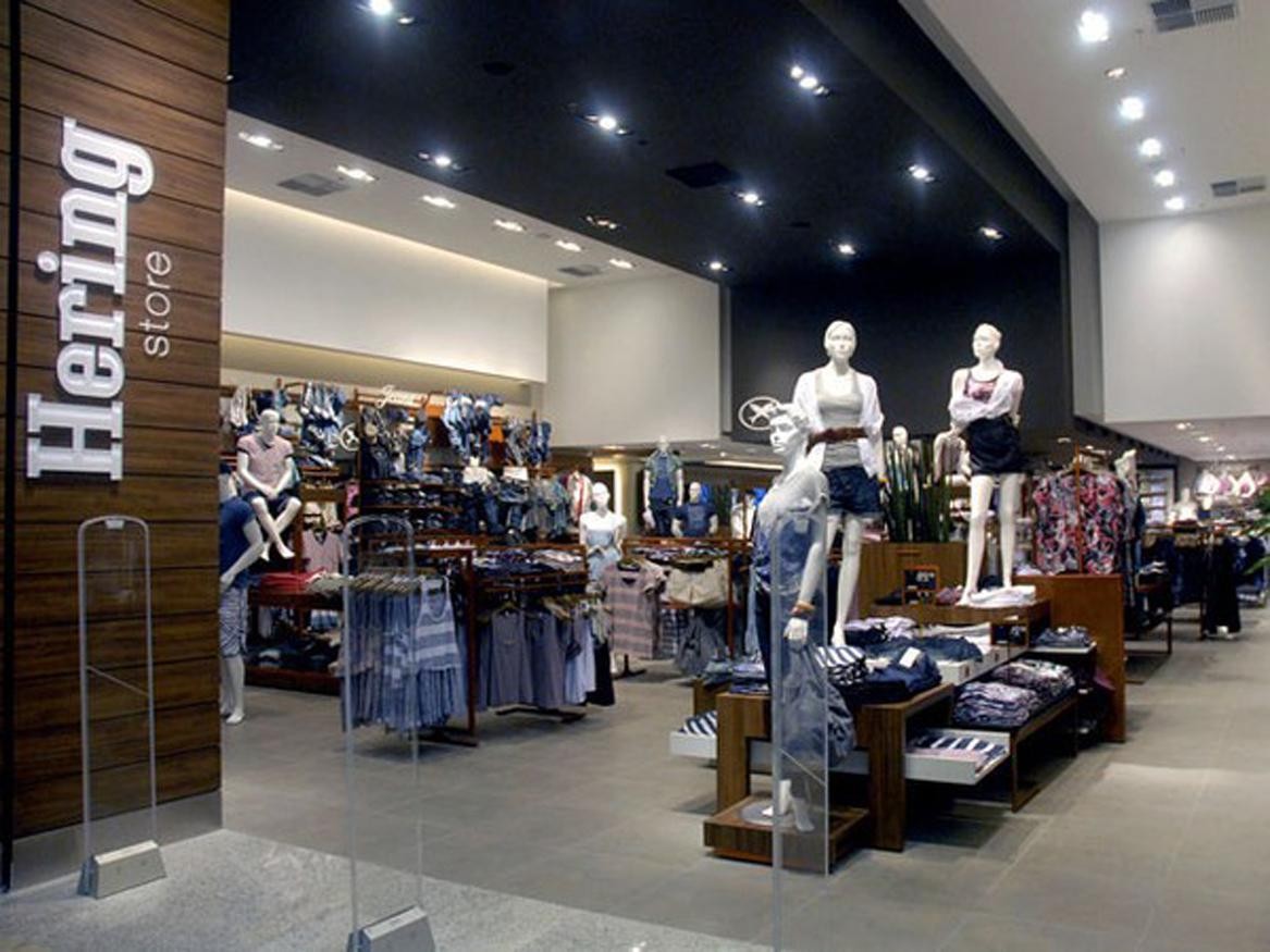 Família Hering quer a marca de volta e contrata BR Partners para negociar com Azzas