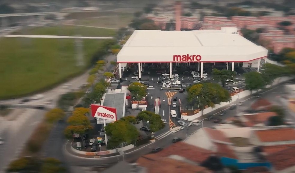 Uma das lojas do Makro: inquilinos do varejo e educação atraem fundos imobiliários — Foto: Reprodução/Youtube