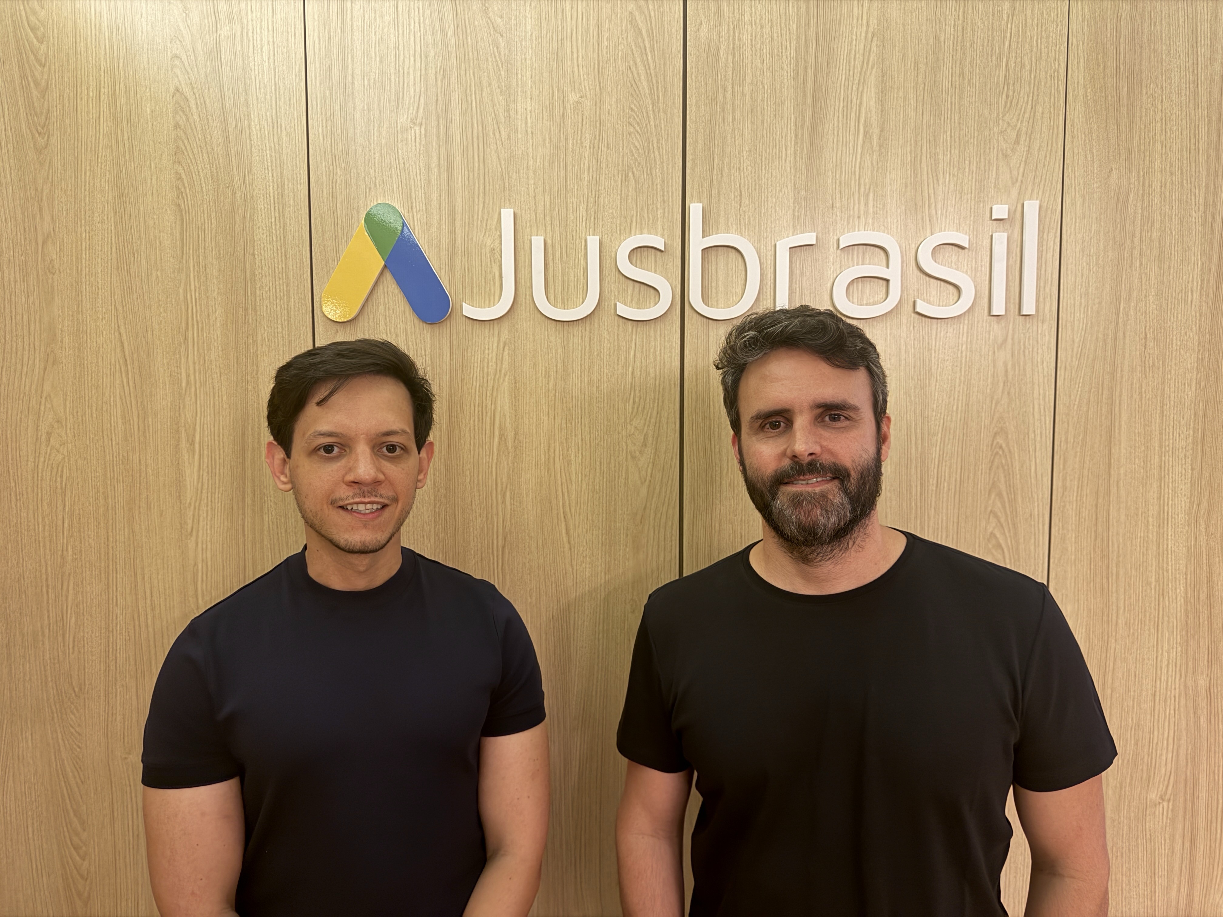 M&A das legaltechs: Jusbrasil compra MinutaIA e mira R$ 1 bi em 2026